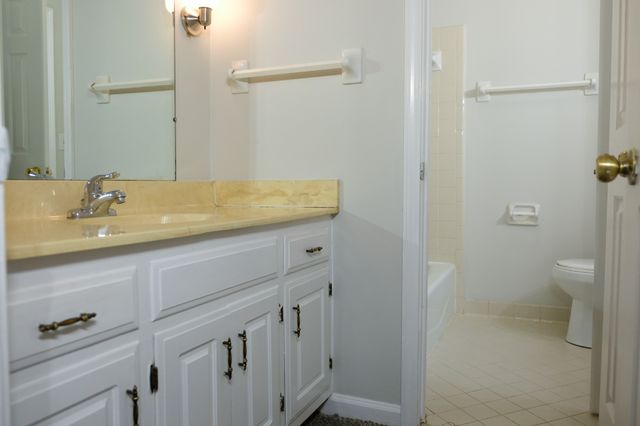 138 Academy Sq, Nashville, TN 37210