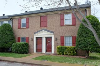 138 Academy Sq, Nashville, TN 37210