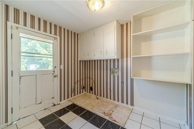 5565 Five Forks Trickum Road, Stone Mountain, GA 30087