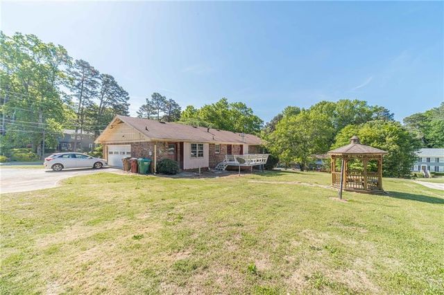 5565 Five Forks Trickum Road, Stone Mountain, GA 30087