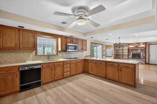 532 Hill St, Raynham, MA 02767