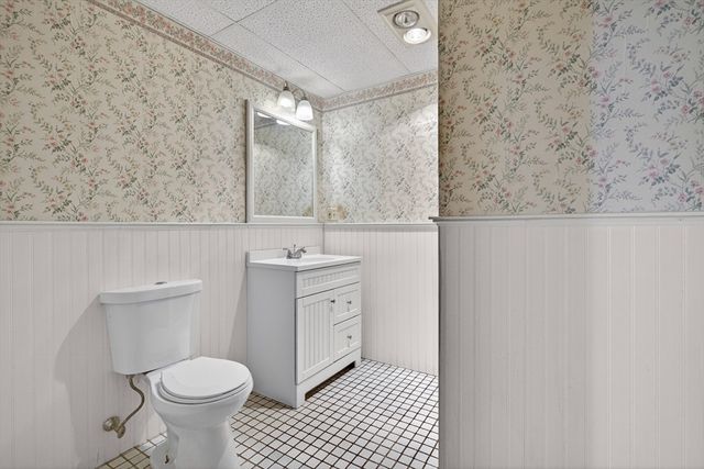 532 Hill St, Raynham, MA 02767