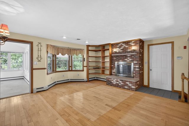 532 Hill St, Raynham, MA 02767