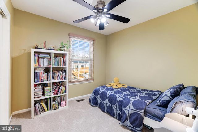 22 NEWLAND CT, Sterling, VA 20165