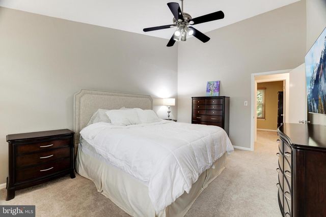 22 NEWLAND CT, Sterling, VA 20165