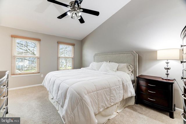 22 NEWLAND CT, Sterling, VA 20165