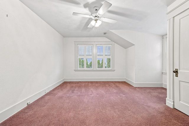 1221 W Main STREET, Lake Geneva, WI 53147