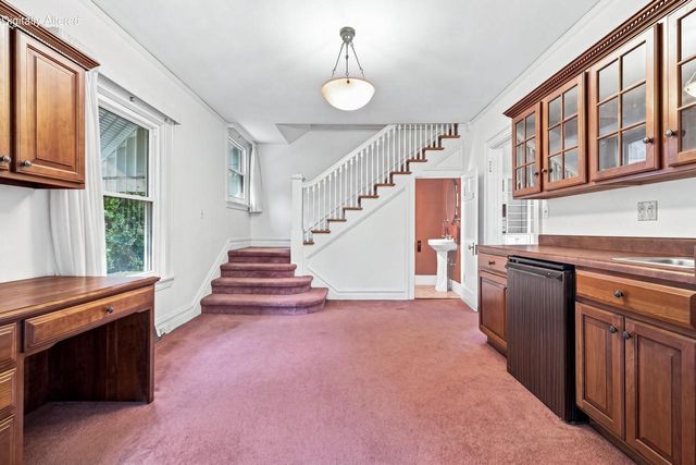 1221 W Main STREET, Lake Geneva, WI 53147