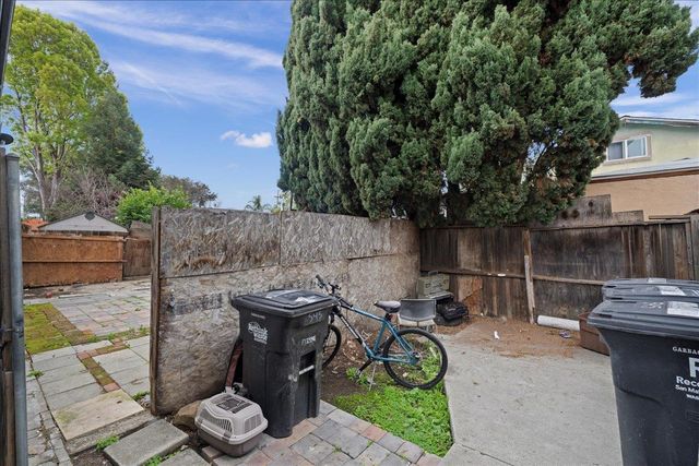 545 Hampshire Avenue, Redwood City, CA 94063