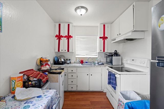 545 Hampshire Avenue, Redwood City, CA 94063