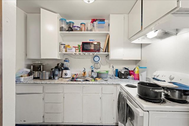 545 Hampshire Avenue, Redwood City, CA 94063