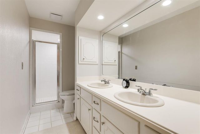 6605 N Shawnee Avenue, Oklahoma City, OK 73116