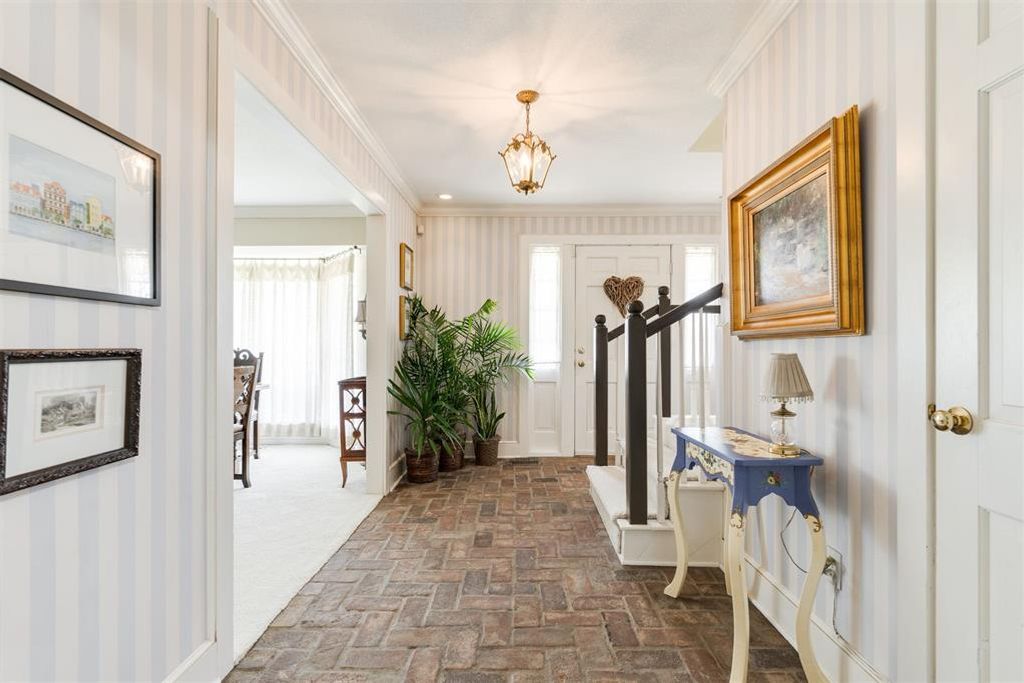 Image 2 of property listing at 6605 N Shawnee Avenue, Oklahoma City, OK 73116