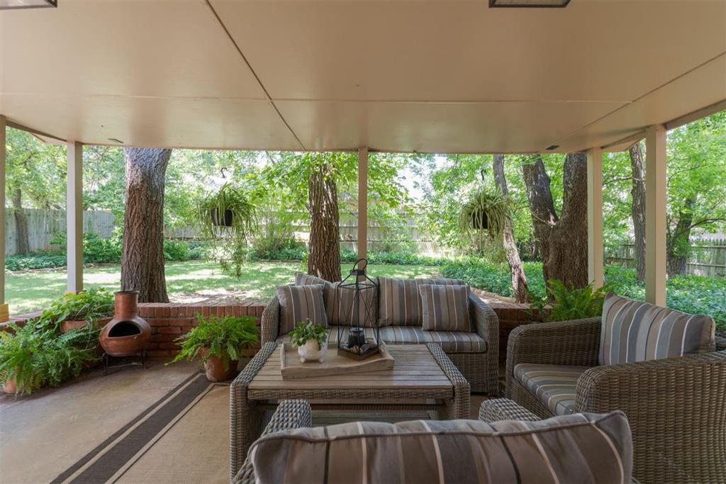 Image 16 of property listing at 6605 N Shawnee Avenue, Oklahoma City, OK 73116