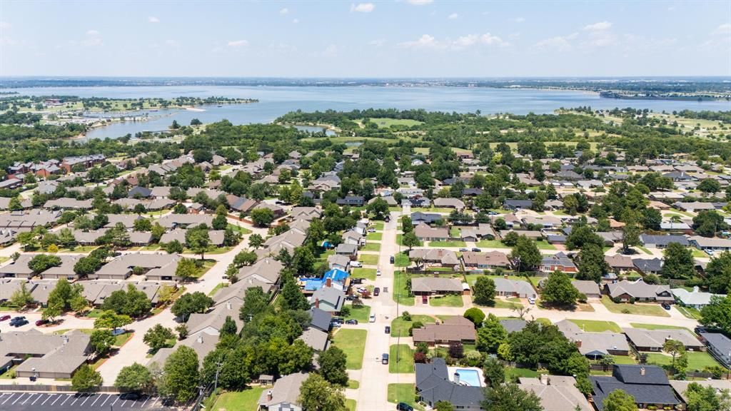 Image 19 of property listing at 6605 N Shawnee Avenue, Oklahoma City, OK 73116
