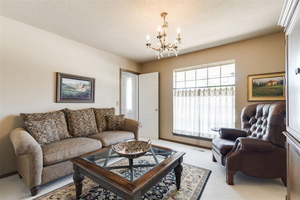Image 7 of property listing at 6605 N Shawnee Avenue, Oklahoma City, OK 73116