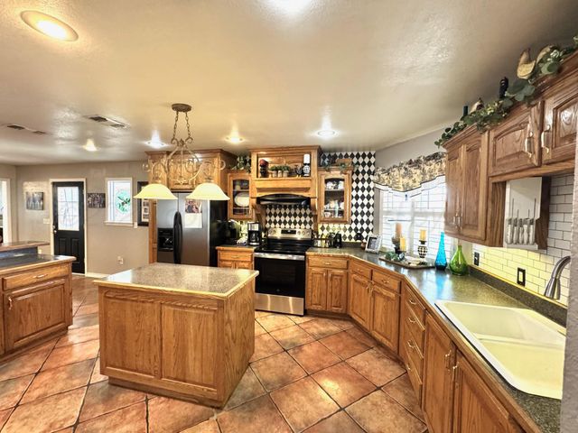200 HUNTER Trail, Bushland, TX 79124