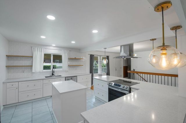 415 W SHASTA Way, Spokane, WA 99208