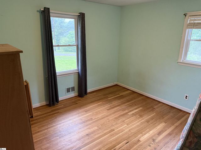 3855 Maid Marion Lane, Spartanburg, SC 29302