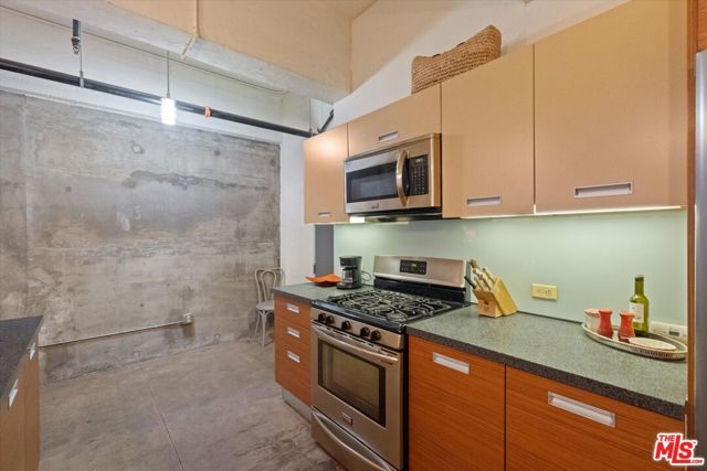746 S Los Angeles Street 403, Los Angeles, CA 90014