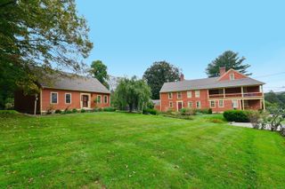 6 and 8 Stone Bridge Road, Woodstock, CT 06281