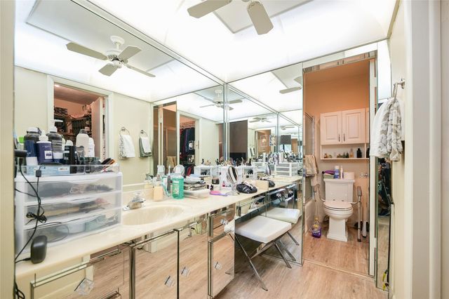 5609 Hammock Ln 210, Lauderhill, FL 33319