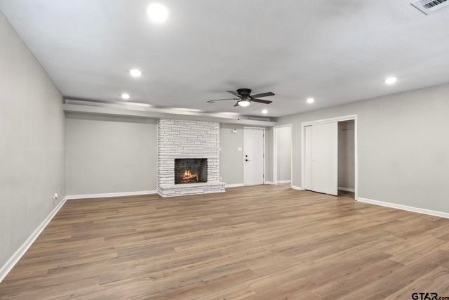 700 W Broadway Street, Winnsboro, TX 75494
