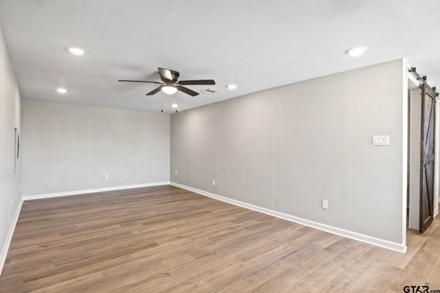 700 W Broadway Street, Winnsboro, TX 75494