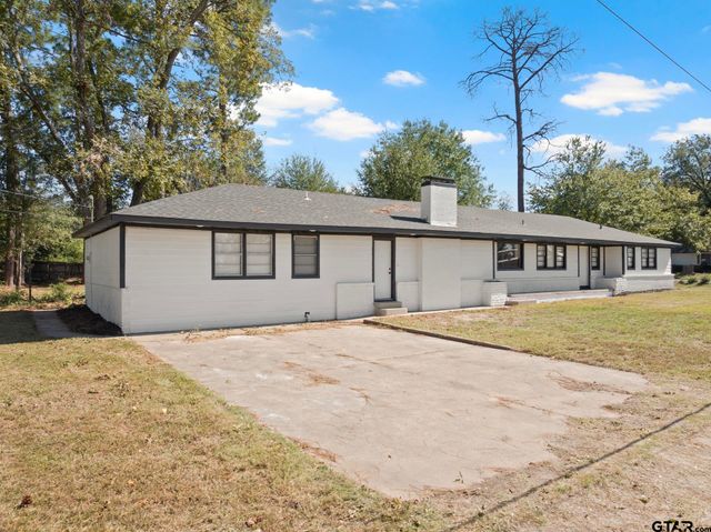 700 W Broadway Street, Winnsboro, TX 75494