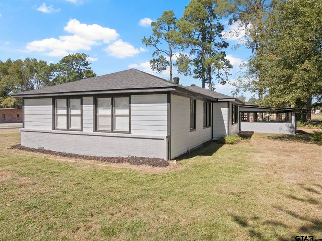 700 W Broadway Street, Winnsboro, TX 75494