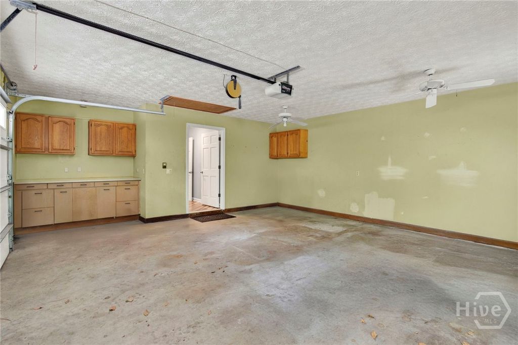 Image 21 of property listing at 16 Old Martin Lane, Richmond Hill, GA 31324