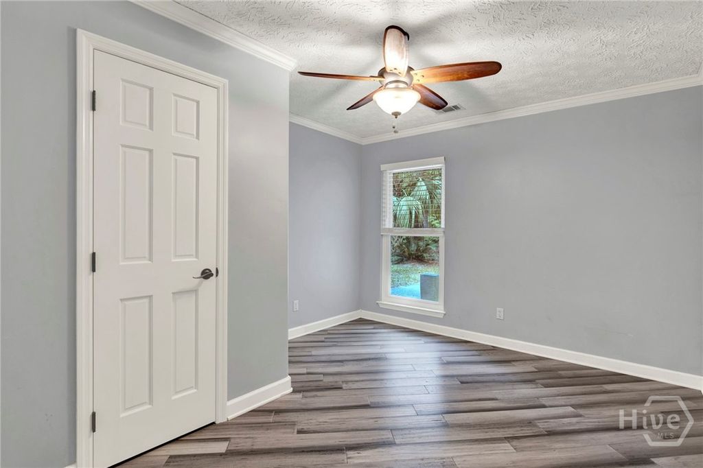 Image 22 of property listing at 16 Old Martin Lane, Richmond Hill, GA 31324