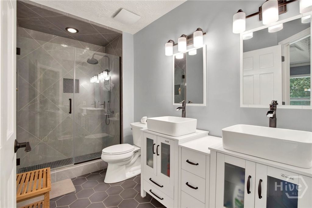 Image 24 of property listing at 16 Old Martin Lane, Richmond Hill, GA 31324