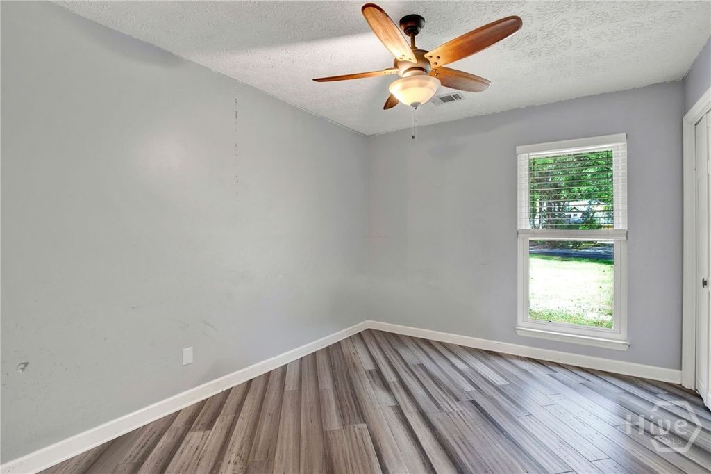 Image 29 of property listing at 16 Old Martin Lane, Richmond Hill, GA 31324