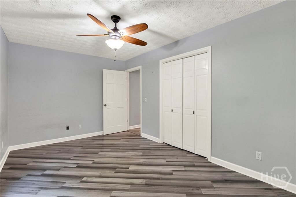 Image 32 of property listing at 16 Old Martin Lane, Richmond Hill, GA 31324