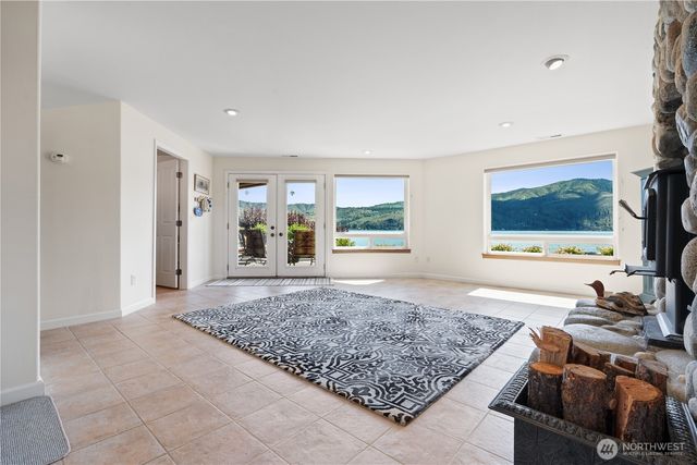 127 Bella Lane, Manson, WA 98831