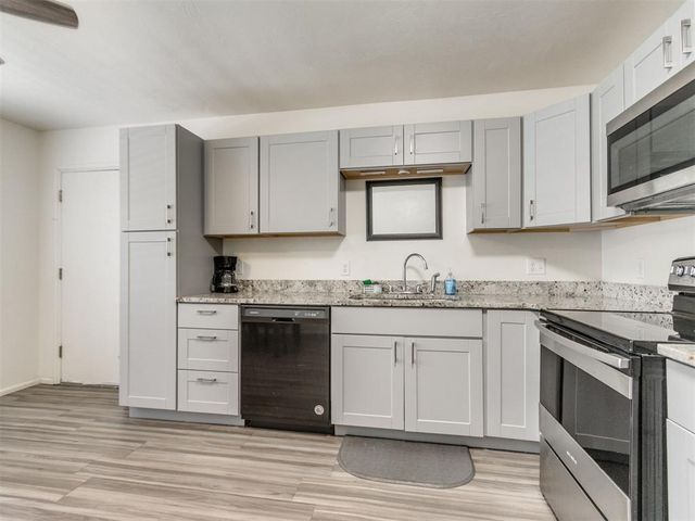3217 SW 24th Street, Oklahoma City, OK 73108