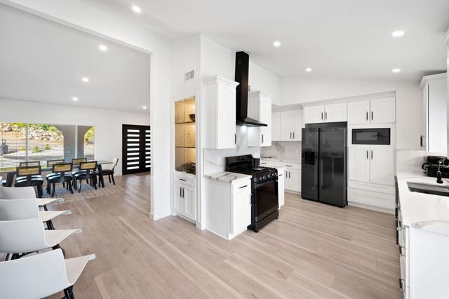 2380 N Leonard Road, Palm Springs, CA 92262