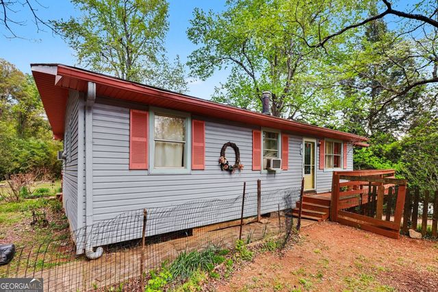204 Adams Circle SE, Silver Creek, GA 30173