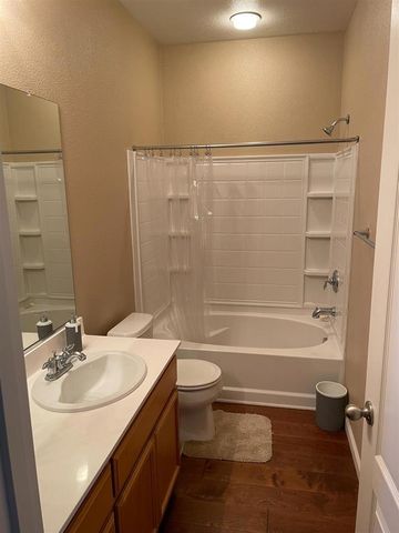 1744 Bella Largo Drive, Stockton, CA 95206