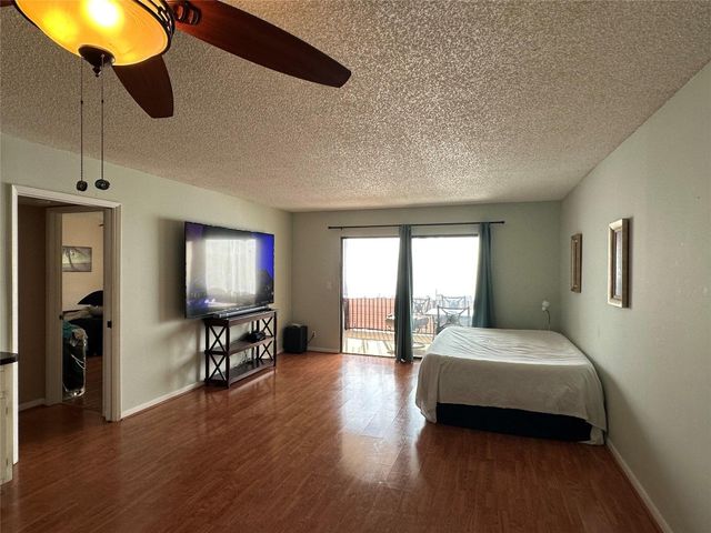 2206 S Cypress Bend Drive 305, Pompano Beach, FL 33069