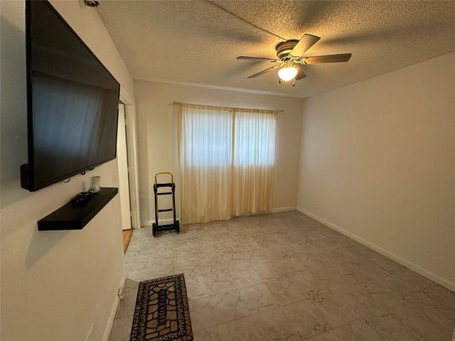 2206 S Cypress Bend Drive 305, Pompano Beach, FL 33069