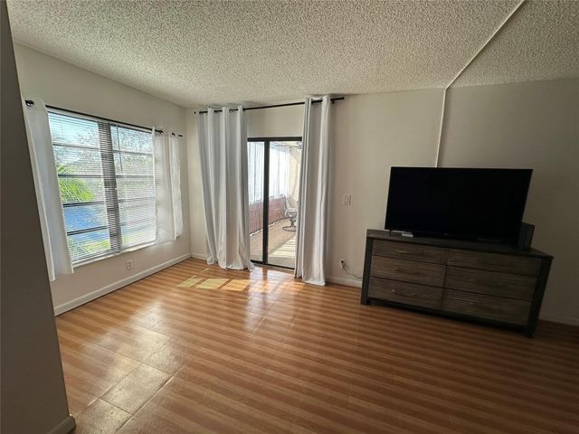 2206 S Cypress Bend Drive 305, Pompano Beach, FL 33069