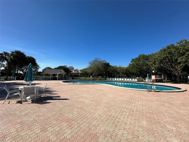 2206 S Cypress Bend Drive 305, Pompano Beach, FL 33069