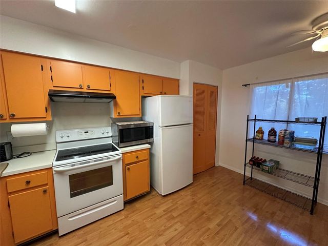 2206 S Cypress Bend Drive 305, Pompano Beach, FL 33069