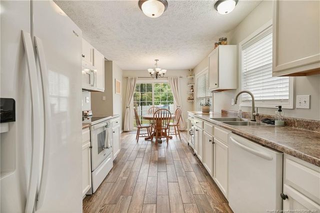 2048 Ivey Commons Road, Fayetteville, NC 28306