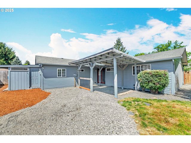 2295 LAURELHURST Dr, Eugene, OR 97402