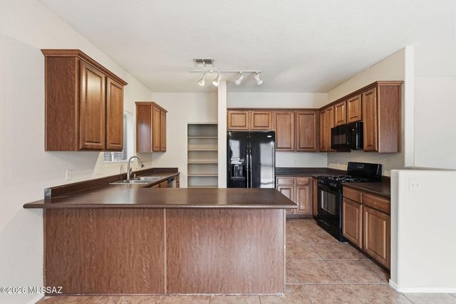 8357 S Gupta Drive, Tucson, AZ 85747