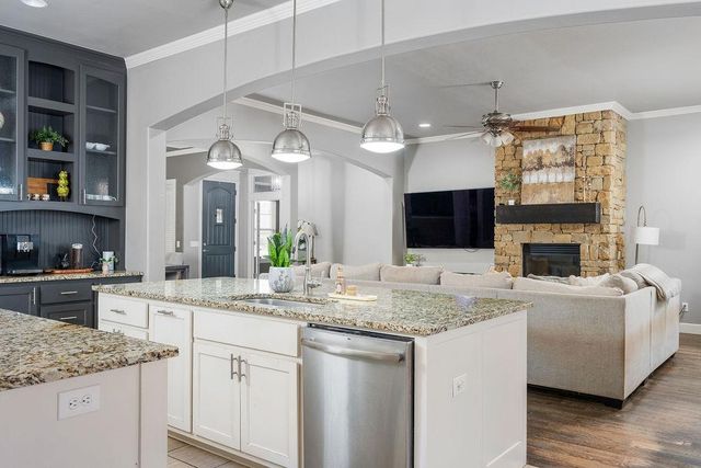 7301 Whirlwind Way, Edmond, OK 73034