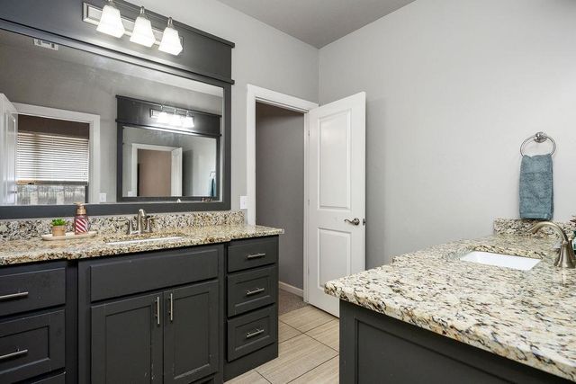 7301 Whirlwind Way, Edmond, OK 73034